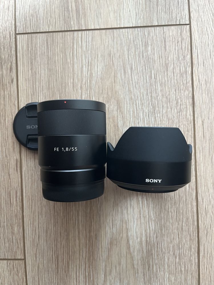 Обектив Sony FE 55mm f/1.8 Sonnar T* ZA