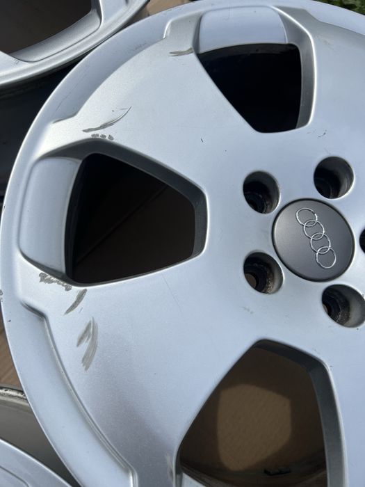 Jante Aliaj R17 Audi a3 8p