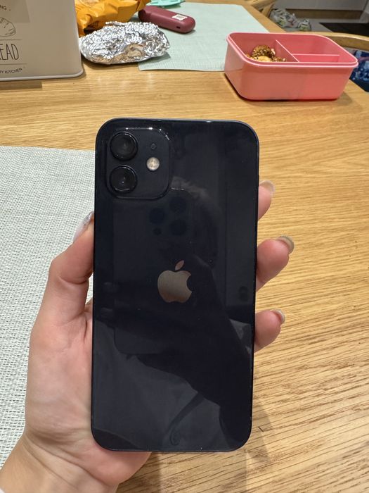 iPhone 12 - 64 gb