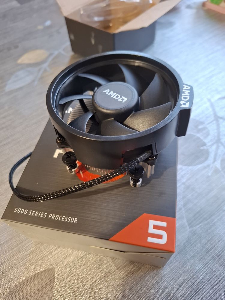 AMD ryzen охладител за процесор