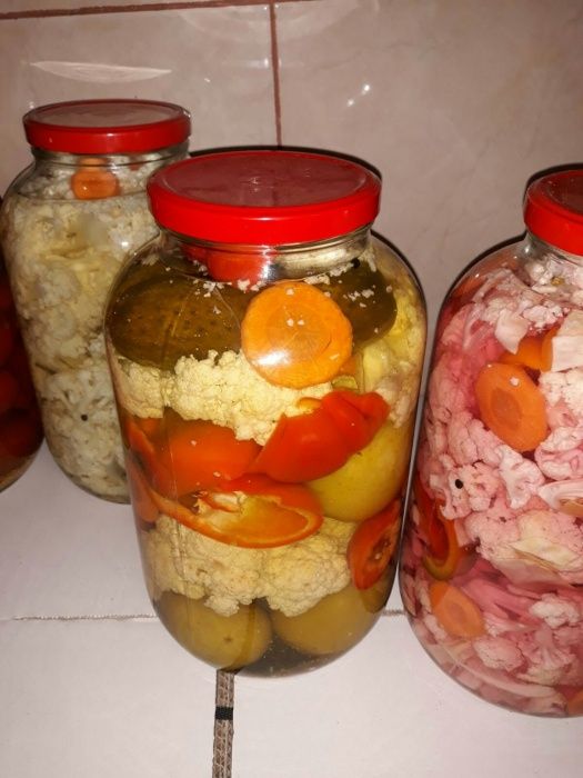 Vând murături asortate