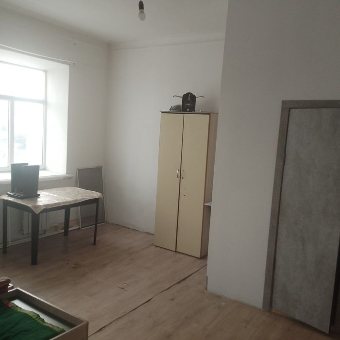 Большая комната в общежитии 27 КВ.м