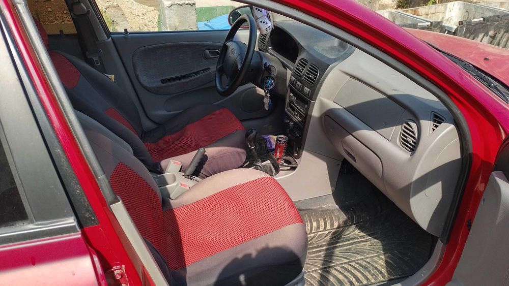 Vând Kia Rio hunchback