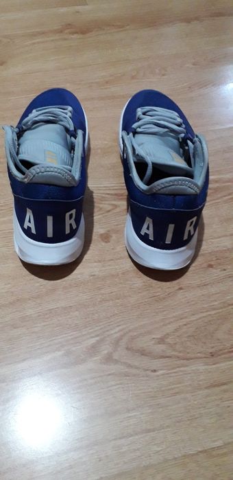 NIKE AIR sunt noi, mărimea 39