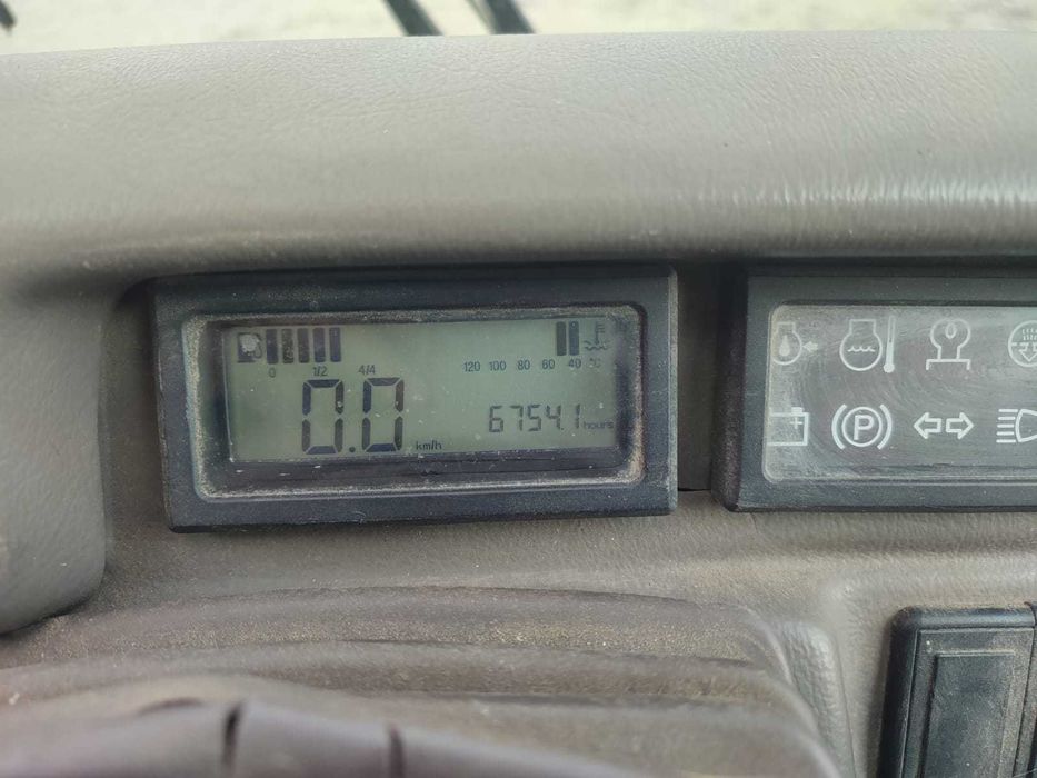 Incarcator frontal telescopic  rotativ Manitou MRT1635