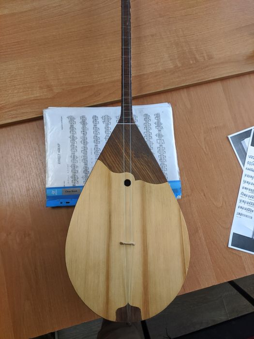 Продам ручной Домбыра