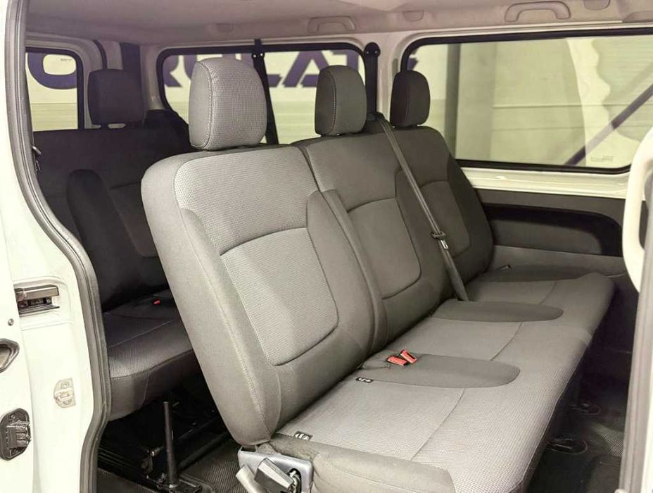 Se vand 2buc/ Renault Trafic 2022