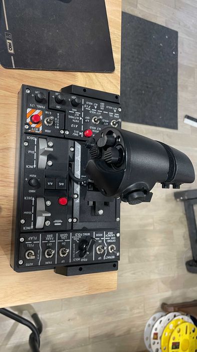 WinWing Orion 2 + NavyAce – професионален джойстик сет за симулатори