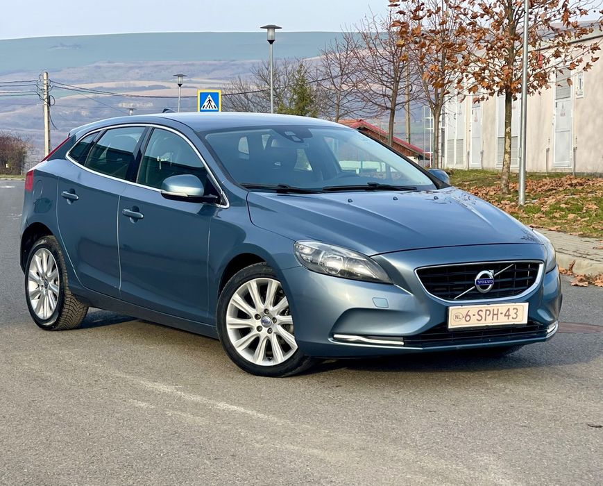 Volvo V40 Volvo V40 / 1,6 Diesel/2013/D2/City safety