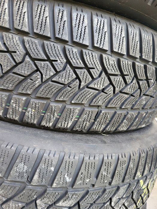 4 бр 205/60/16 Dunlop зимни гуми