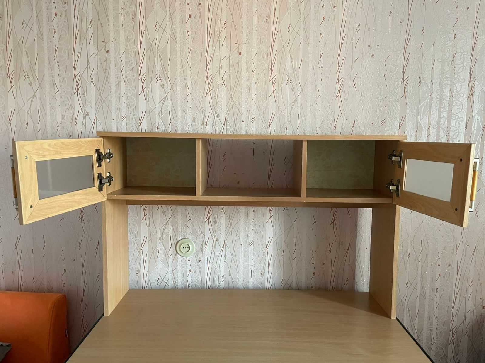 Стол компьютерный