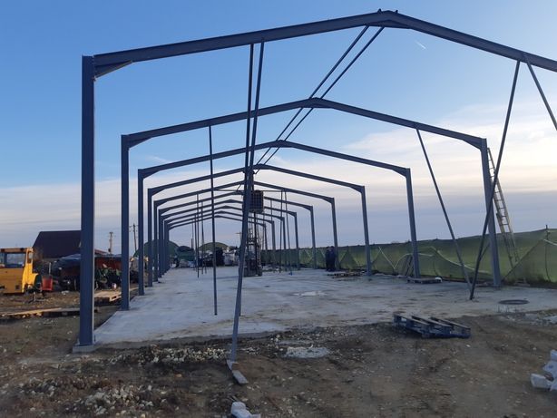 Hale metalica,20 m lungime cu 13 m latime,inaltime la streasena 4 m,