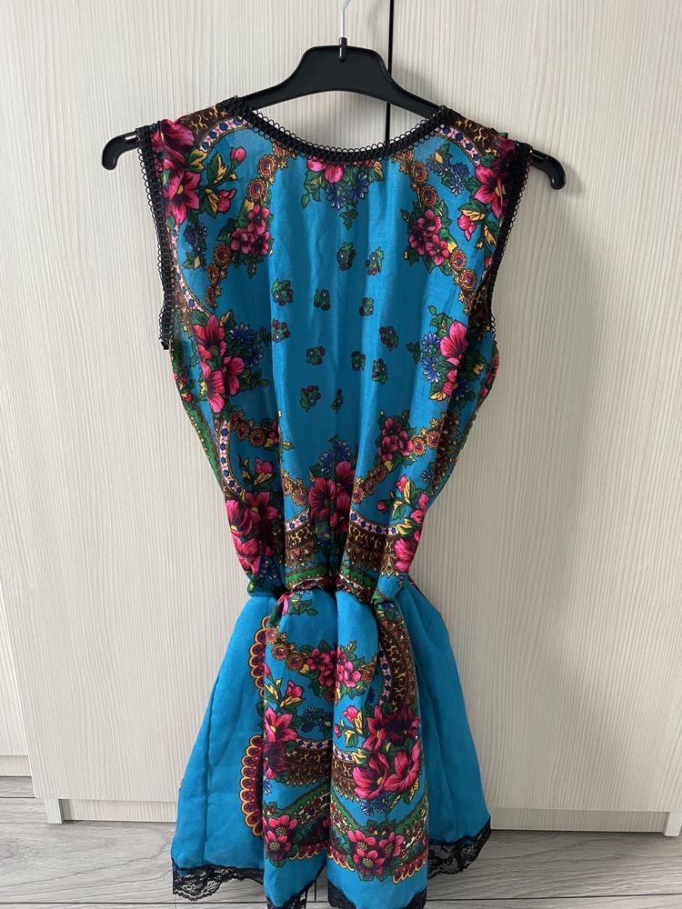 Rochie albastra cu flori model gipsy