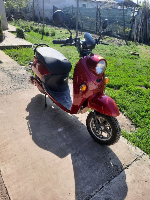 Scuter electric volta nou 900km