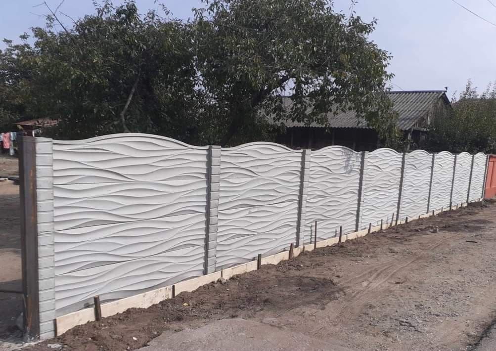 Gard din placi de beton comprimat stâlpi de gard gardultau.com