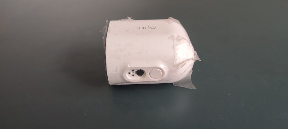 Camera supraveghere Arlo pro 4 mode VMC4041Pl