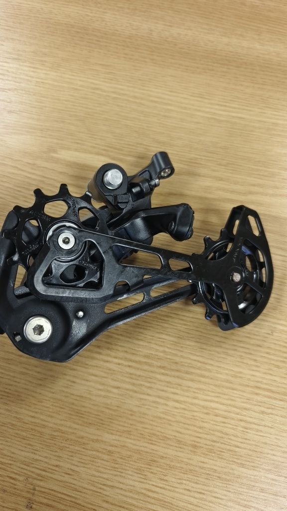 Заден дерайльор Shimano Deore RD-M5100 SGS 11S