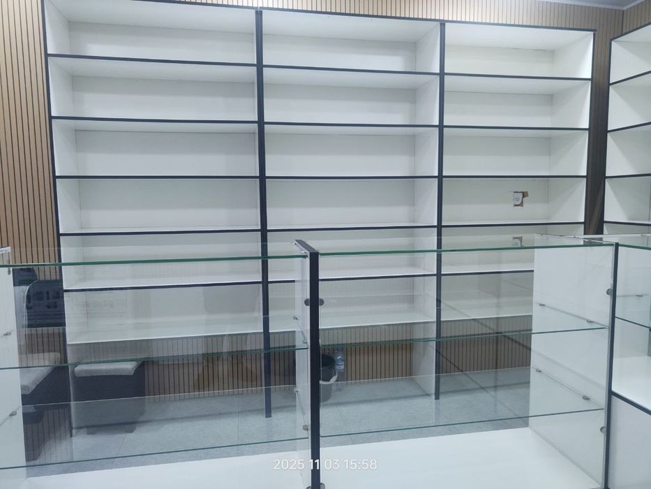 Срочно продаю готовые прилавки для магазина