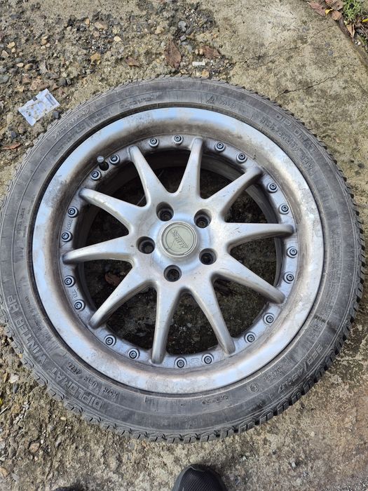 Зимни гуми с джанти лети.