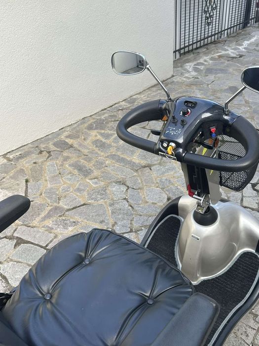 Инвалидна количка/скутер