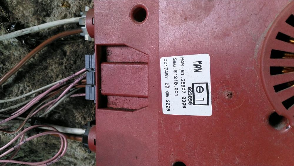 transformator 24/12 volti cu mufe
