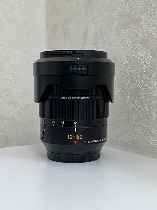 Panasonic Lumix G Vario 12-60mm f/3.5-5.6
(Micro 4/3) obyektiv