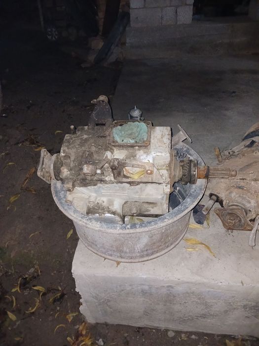 Зил каробка  сотилад