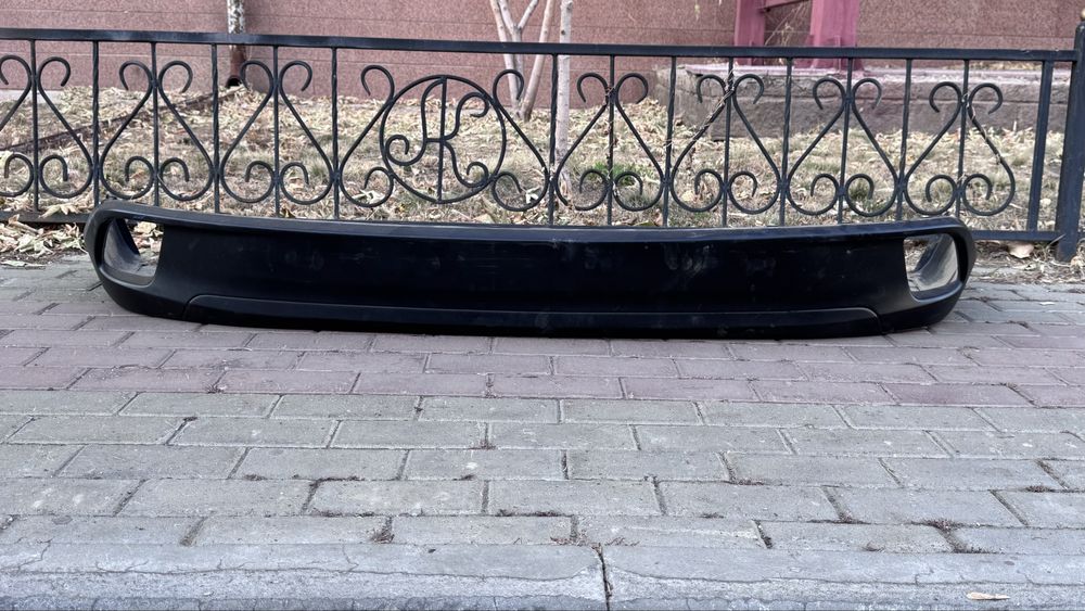 Задняя нижняя губа бампера